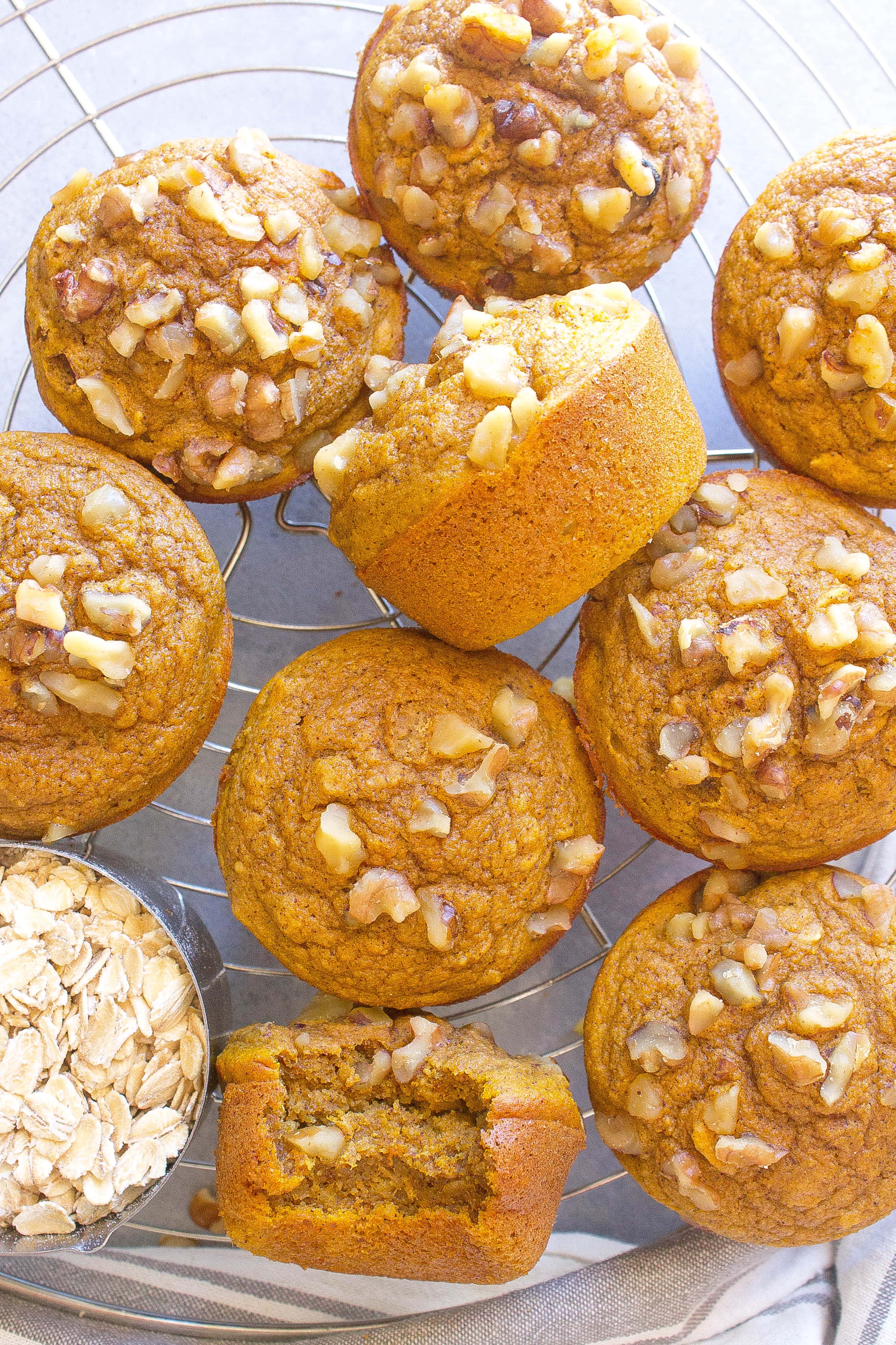 Healthy Pumpkin Oat Muffins