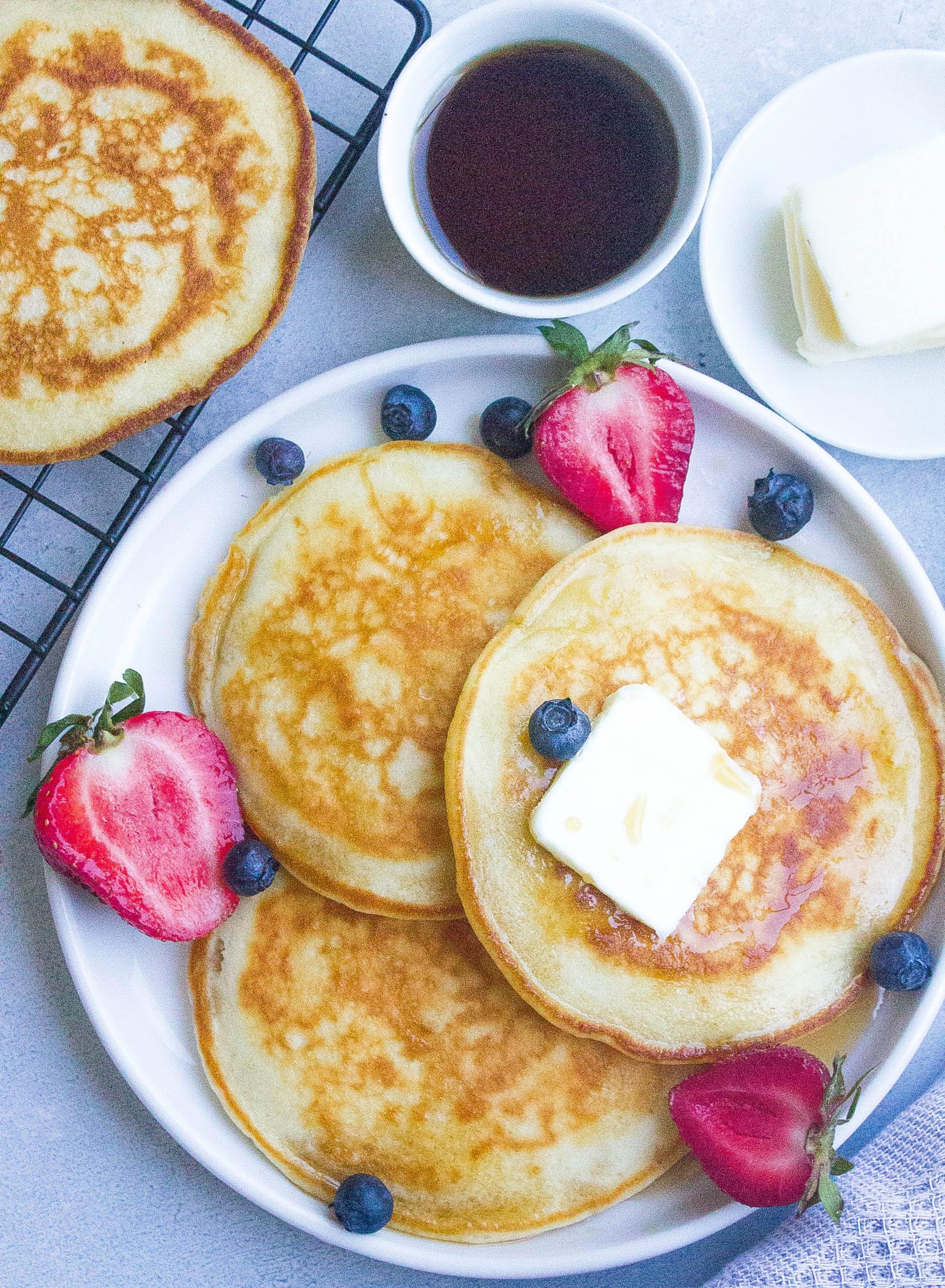 Fluffy Vanilla Yogurt Pancakes