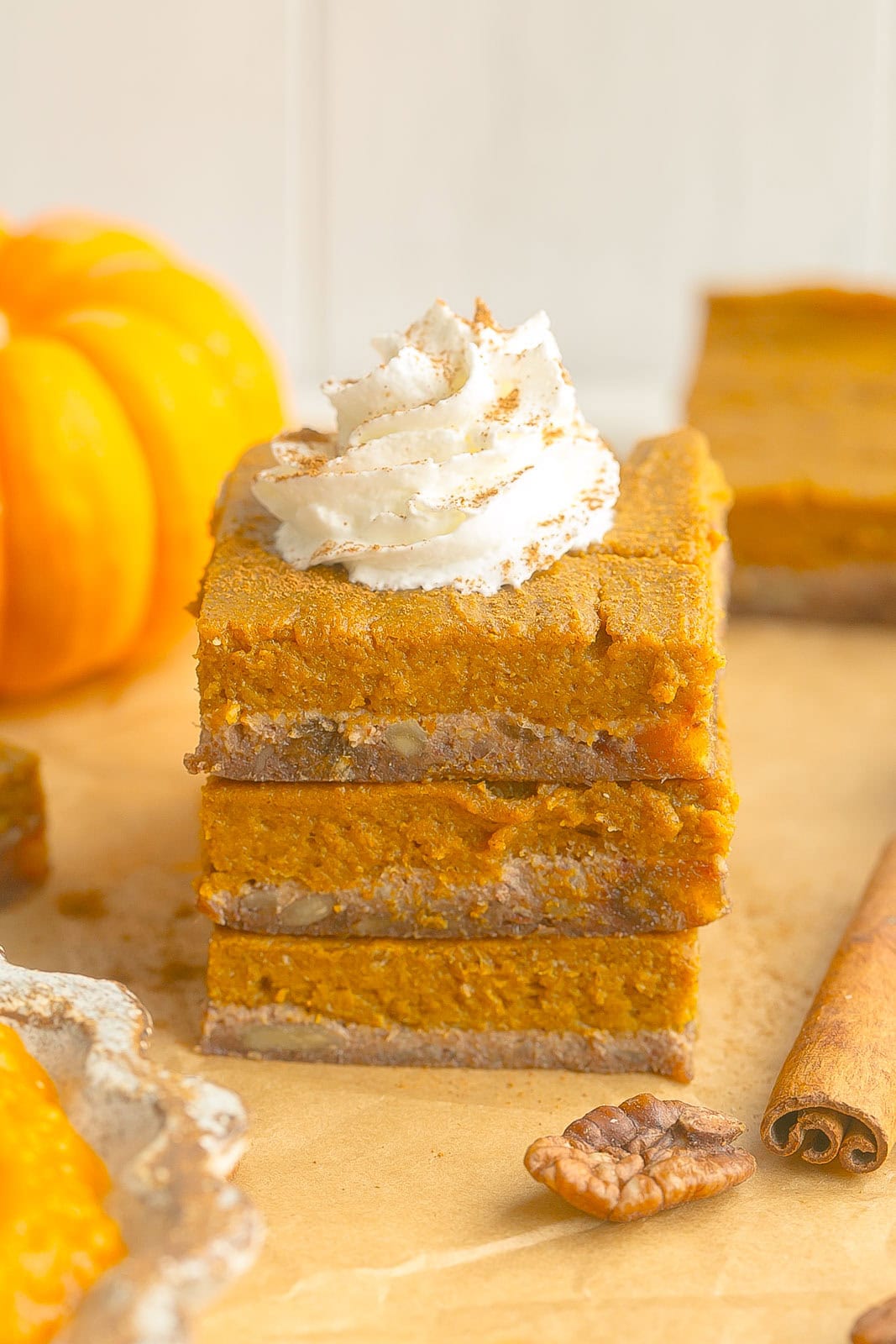 Healthy Pumpkin Pie Bars.