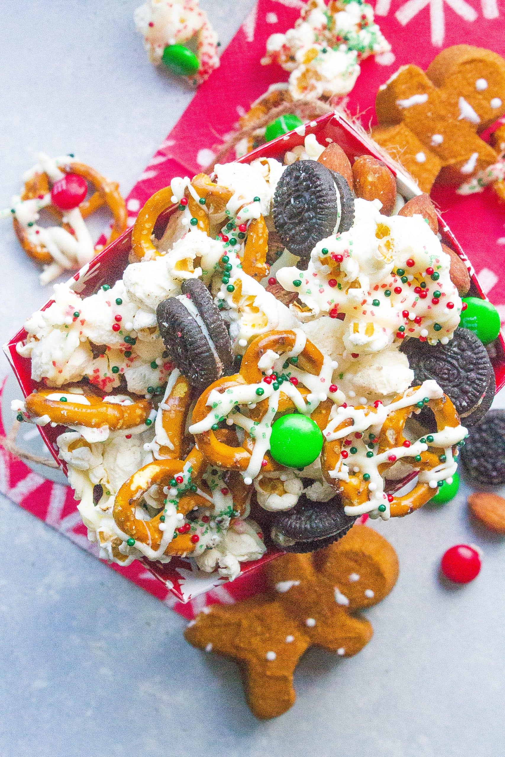 Holiday Snack Mix