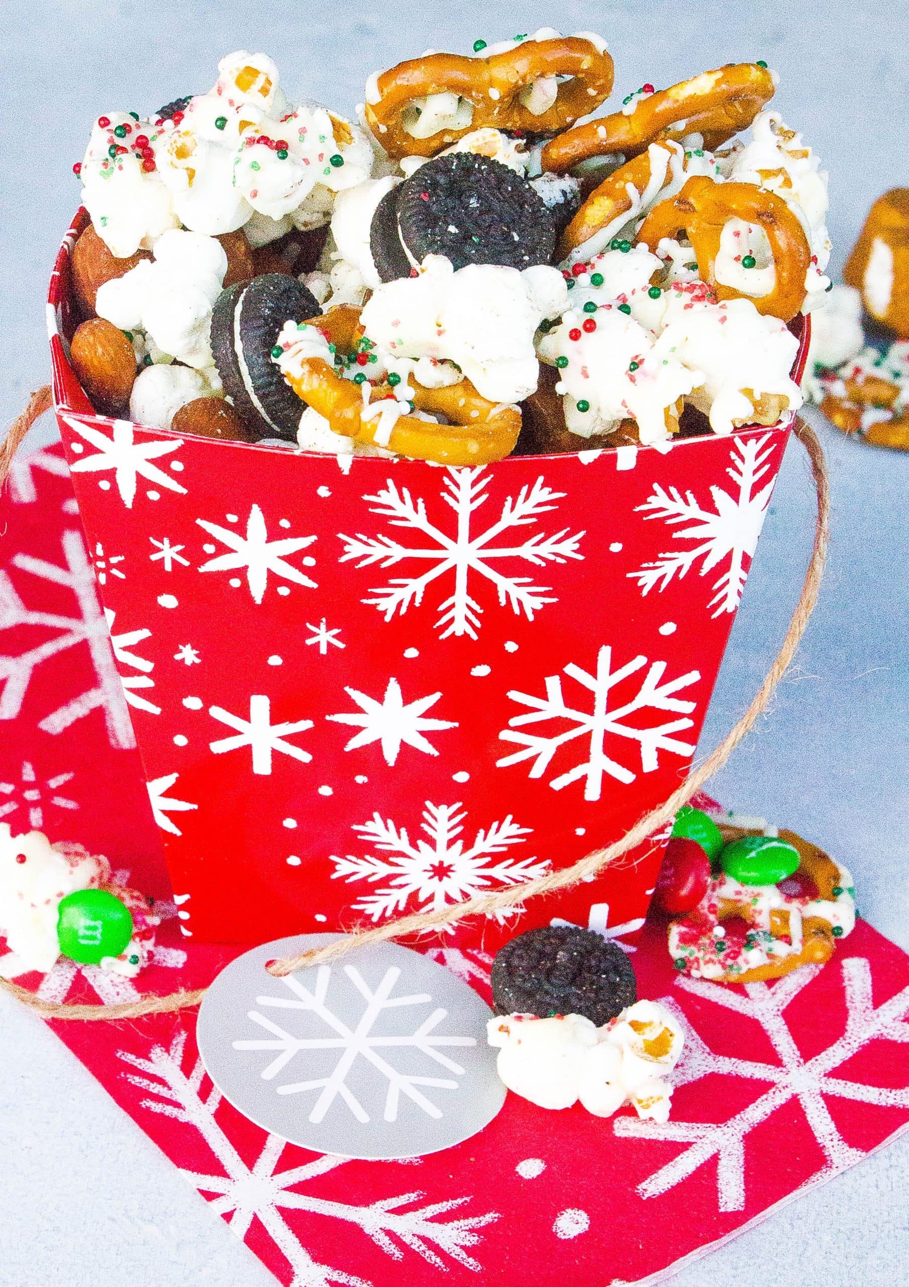 Holiday Snack Mix