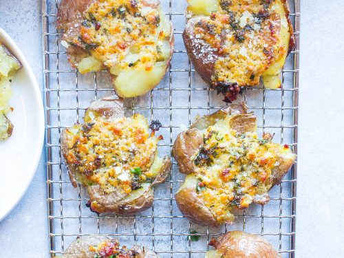 Crispy Garlic Butter Parmesan Smashed Potatoes