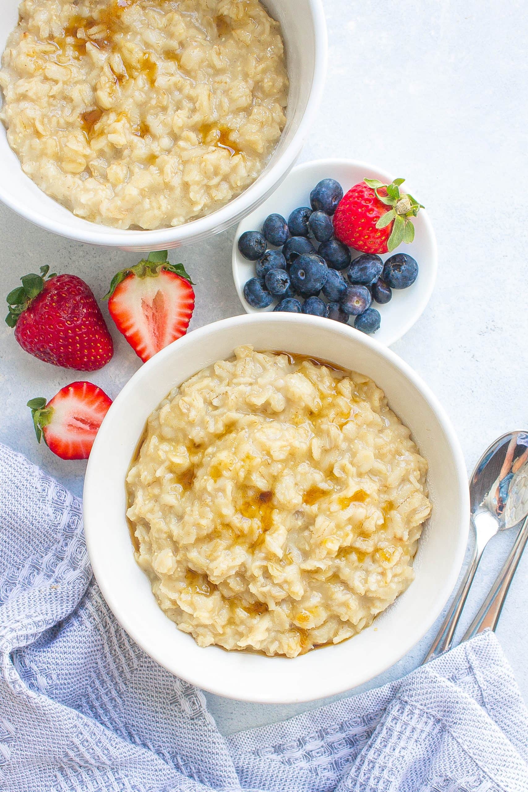 Maple Brown Sugar Oatmeal Recipe CookCrews