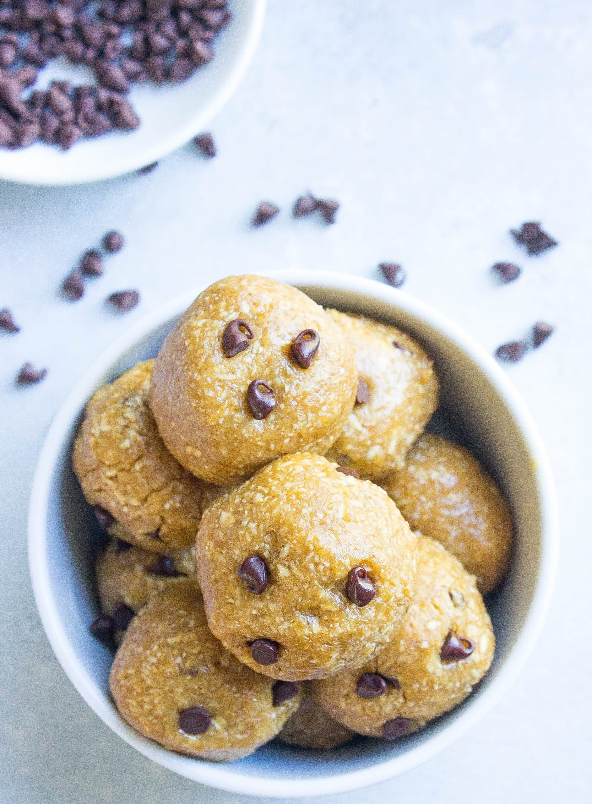 Healthy Chocolate Chip Cookie Dough Bites
