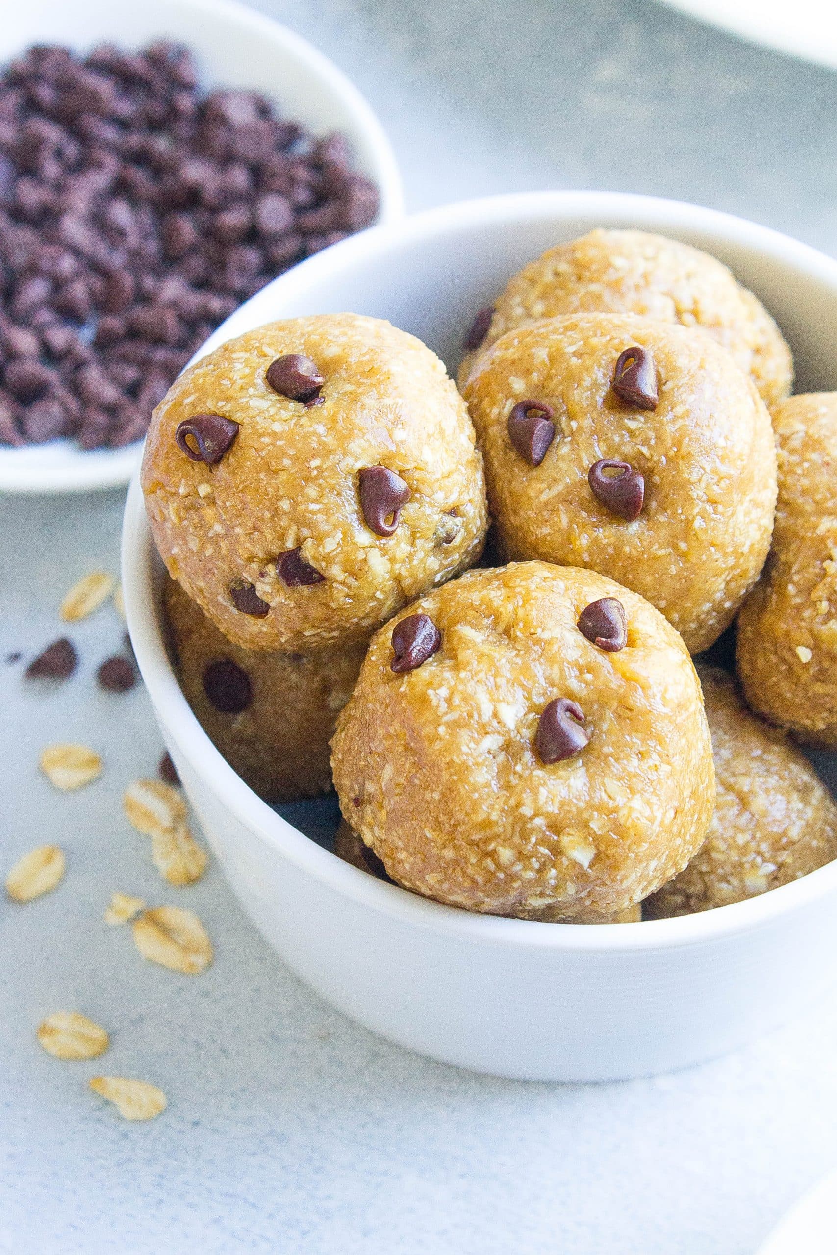 Healthy Chocolate Chip Cookie Dough Bites