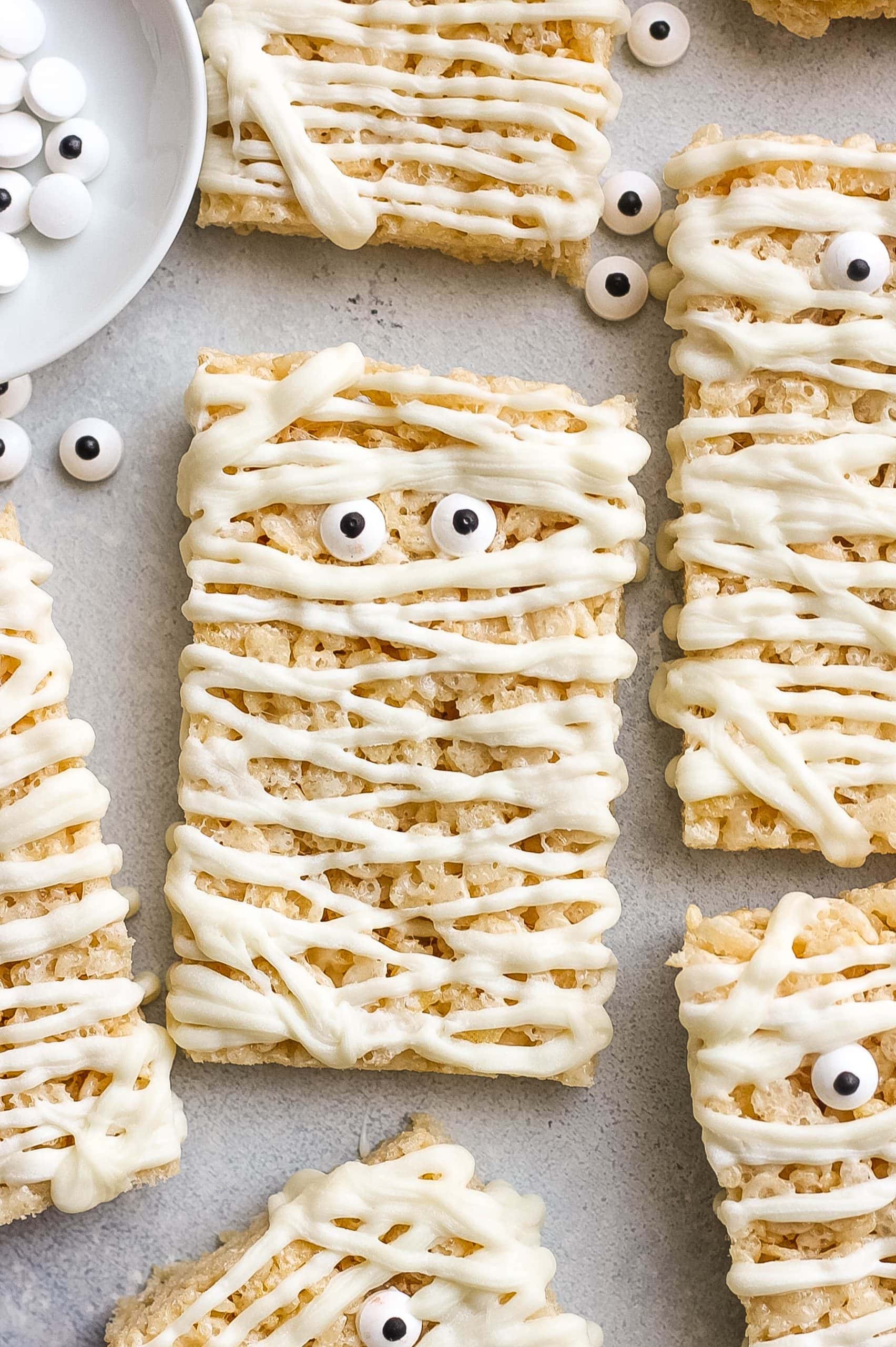 Mummy Rice Krispie Treats (fun for kids to make)