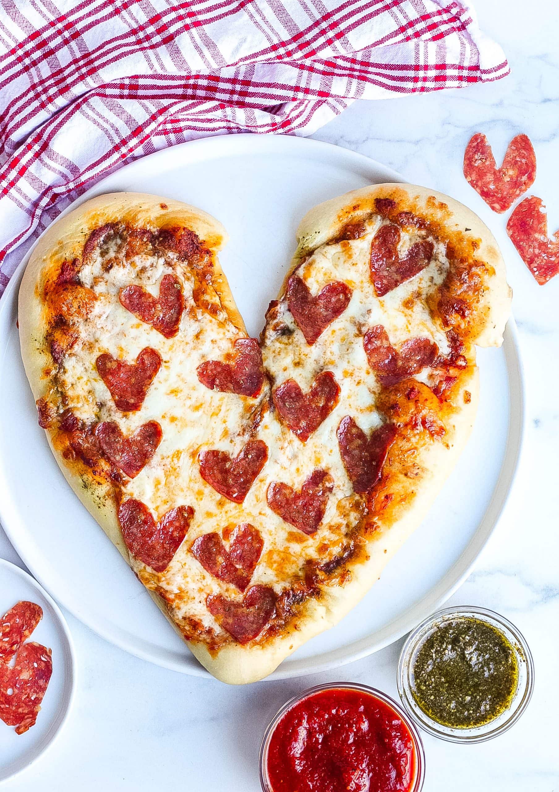 Valentine's day heart shaped pizza recipe - Lifestyle of a Foodie