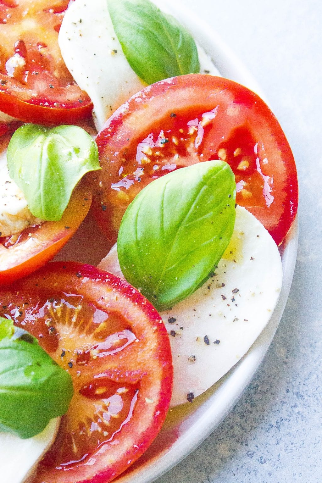 Easy Caprese Salad - Kathryn's Kitchen