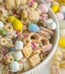 Bunny Bait (Easter Snack Mix)
