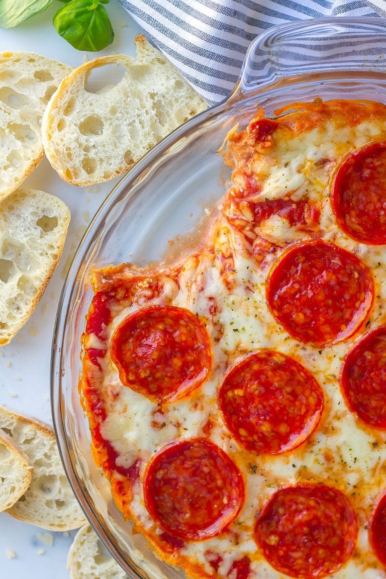 Hot Baked Pepperoni Pizza Dip (Super EASY and CHEESY)