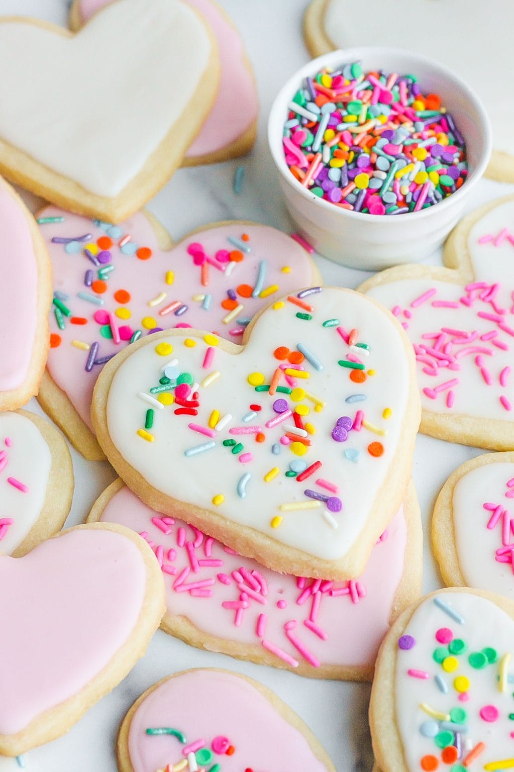 soft-cut-out-sugar-cookies-holds-shape-perfectly