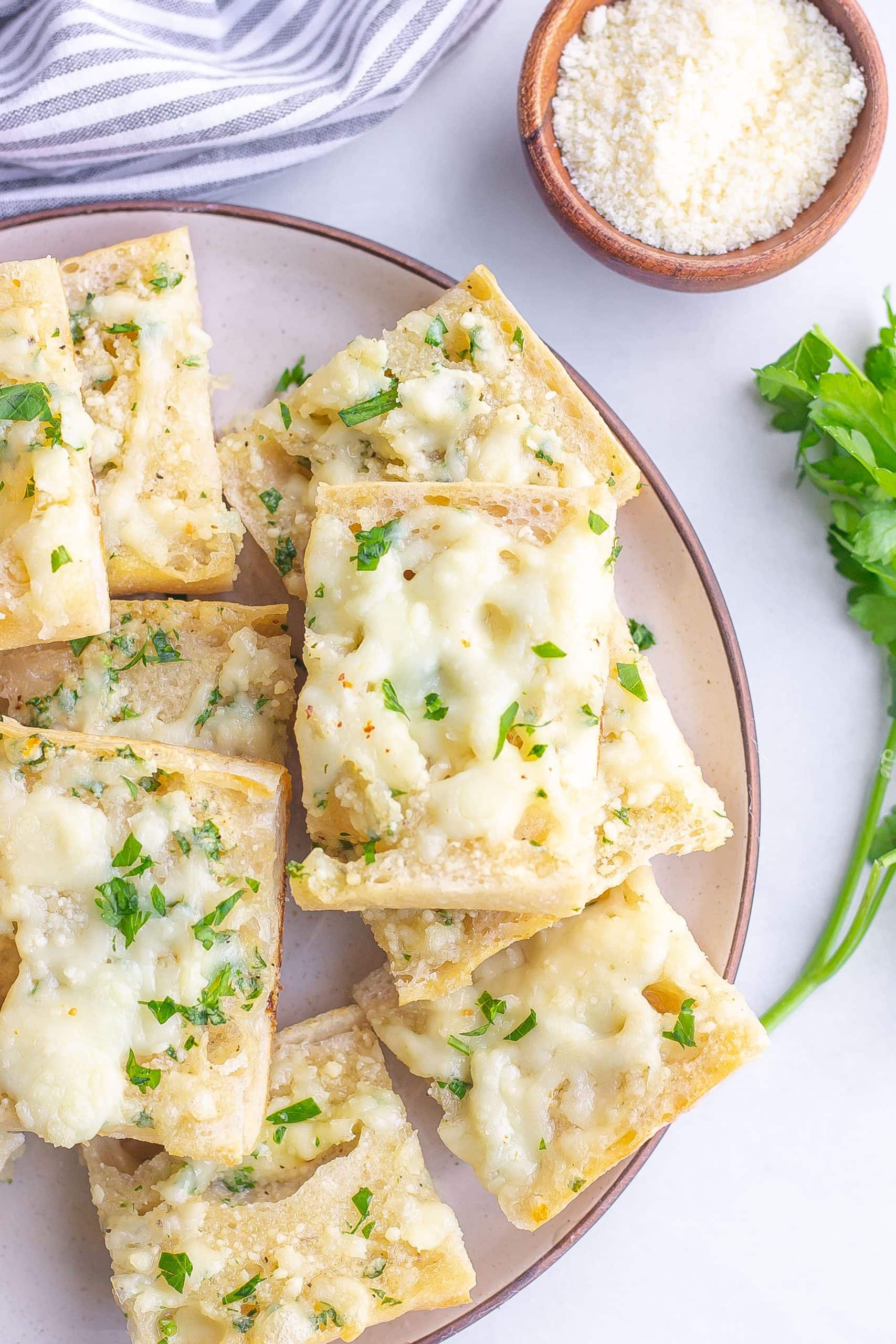 garlic bread with cheese 