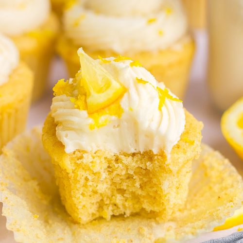 EASY Lemon Cupcakes (with Lemon Buttercream Frosting)