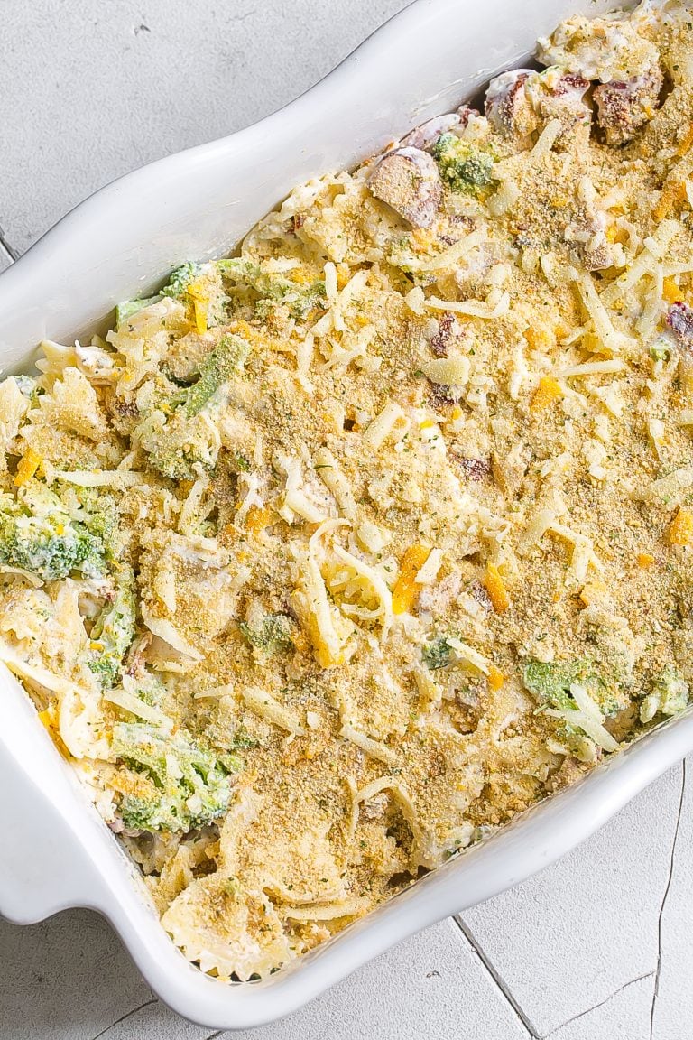 Easy Cheesy Chicken Pasta Bake