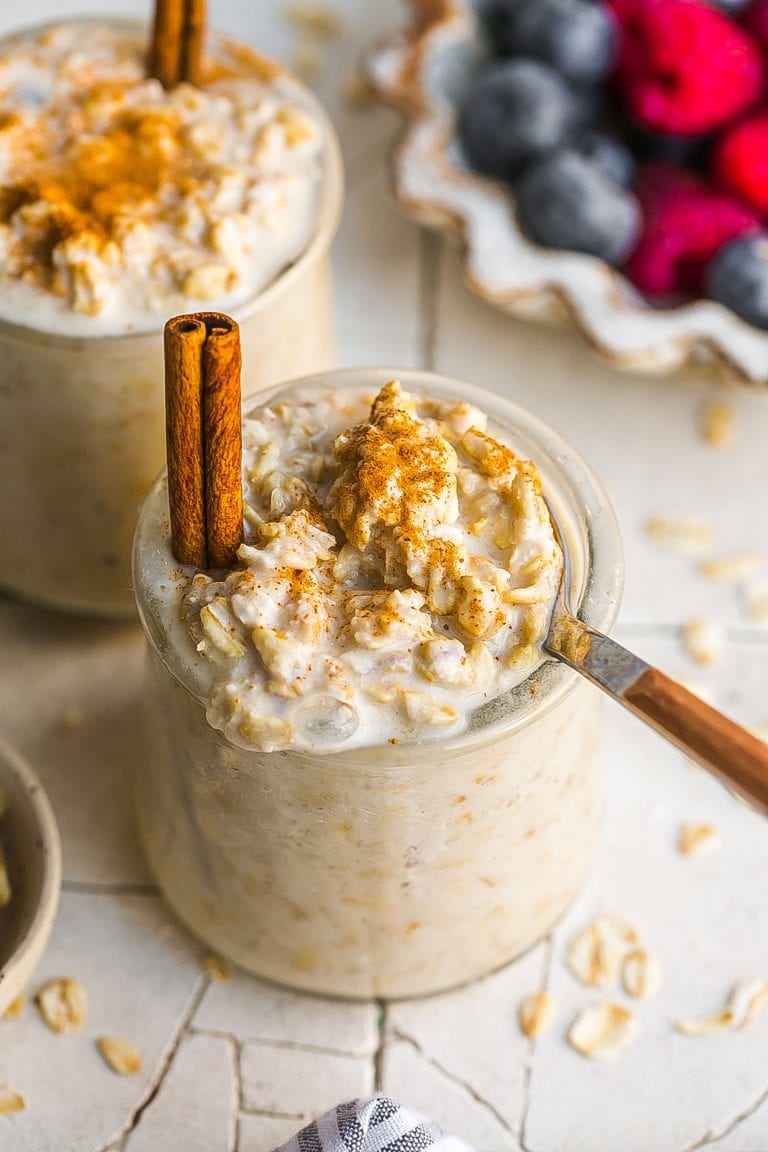 Overnight Oats with Almond Milk (Healthy & Easy recipe)