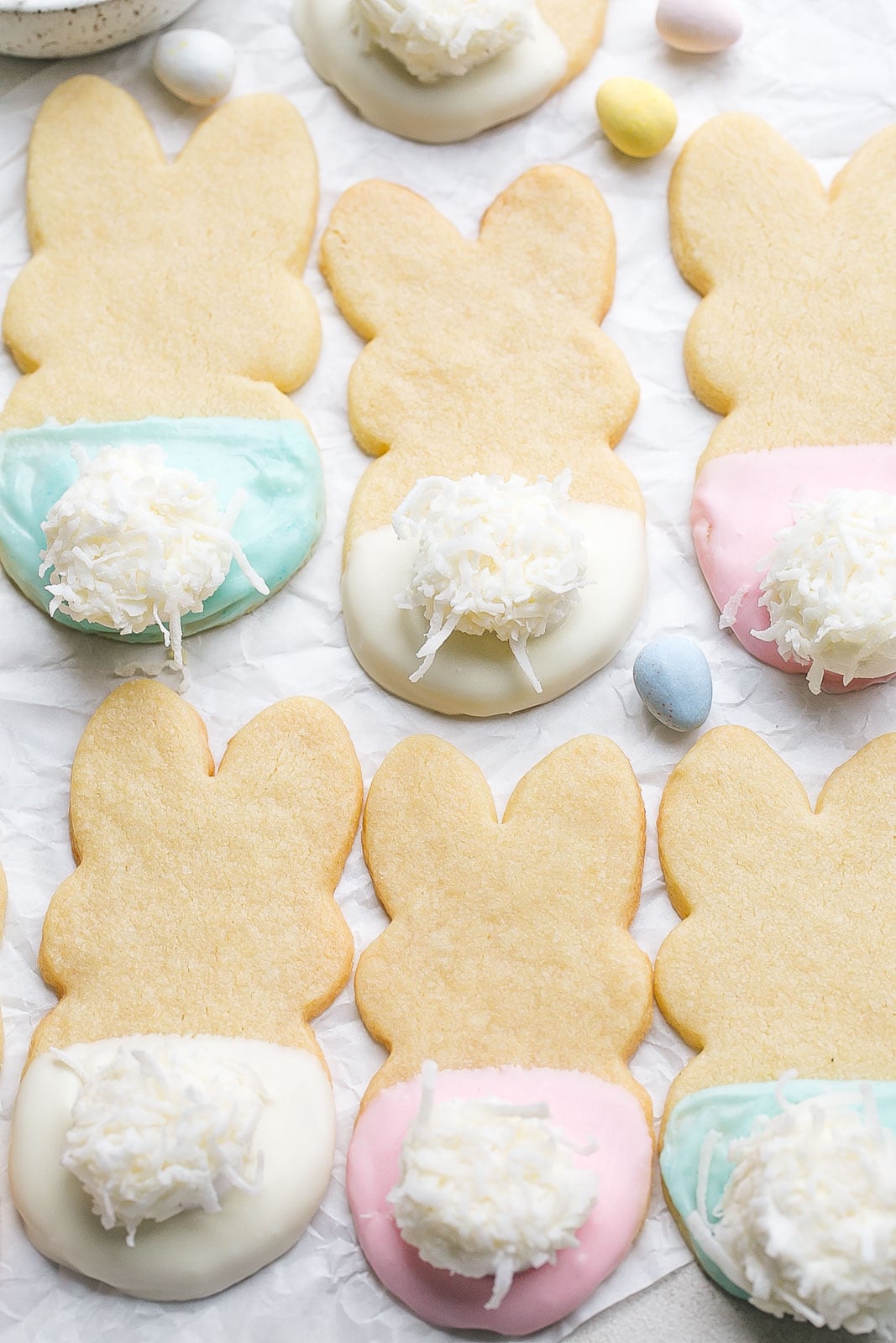 Adorable cookies shaped into bunnies.
