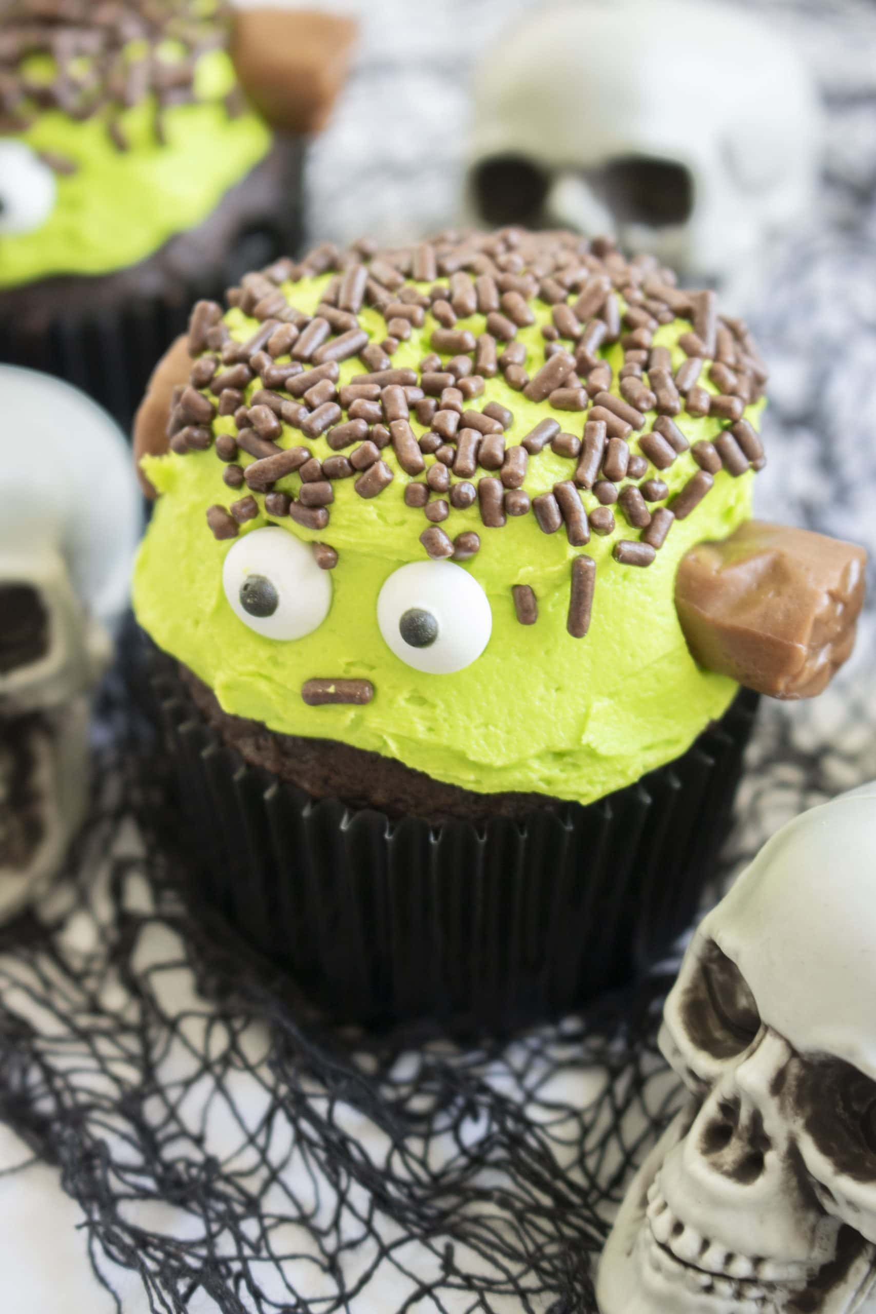Green monster cupcakes.