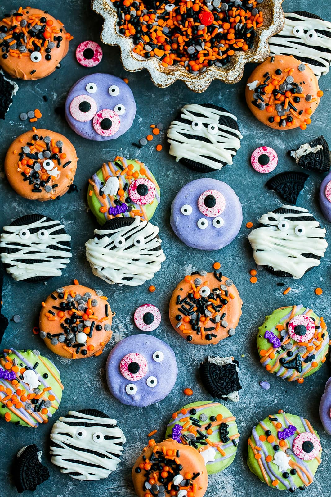 Halloween dipped oreos.