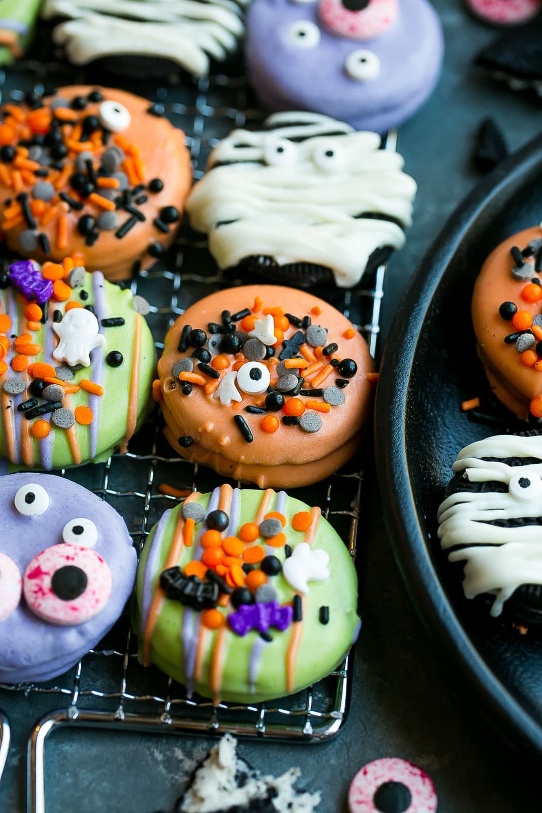 Halloween oreo treats.