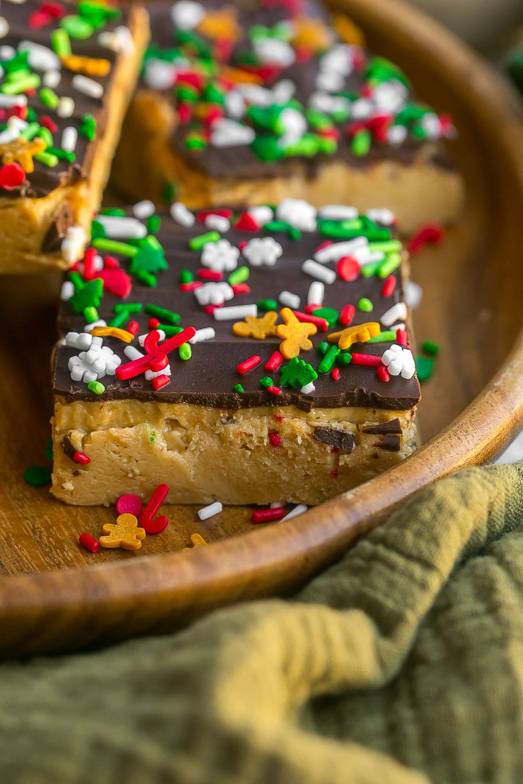 Side view of a peanut butter chocolate bar.