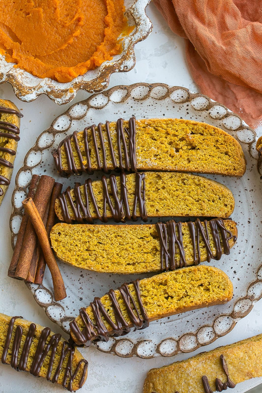 Pumpkin spice biscotti cookies.