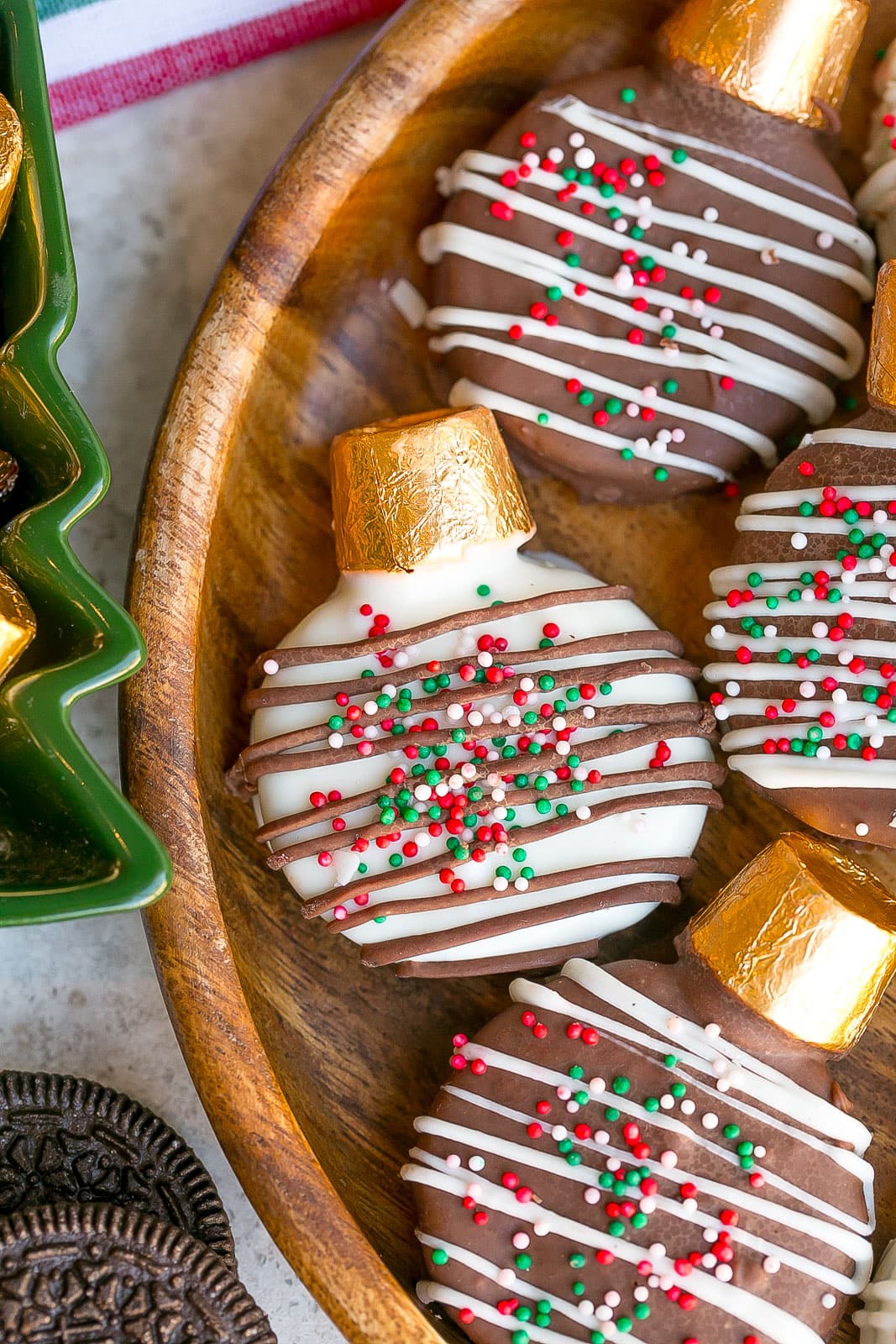 Oreo Ornament Cookies on a cookie plate.