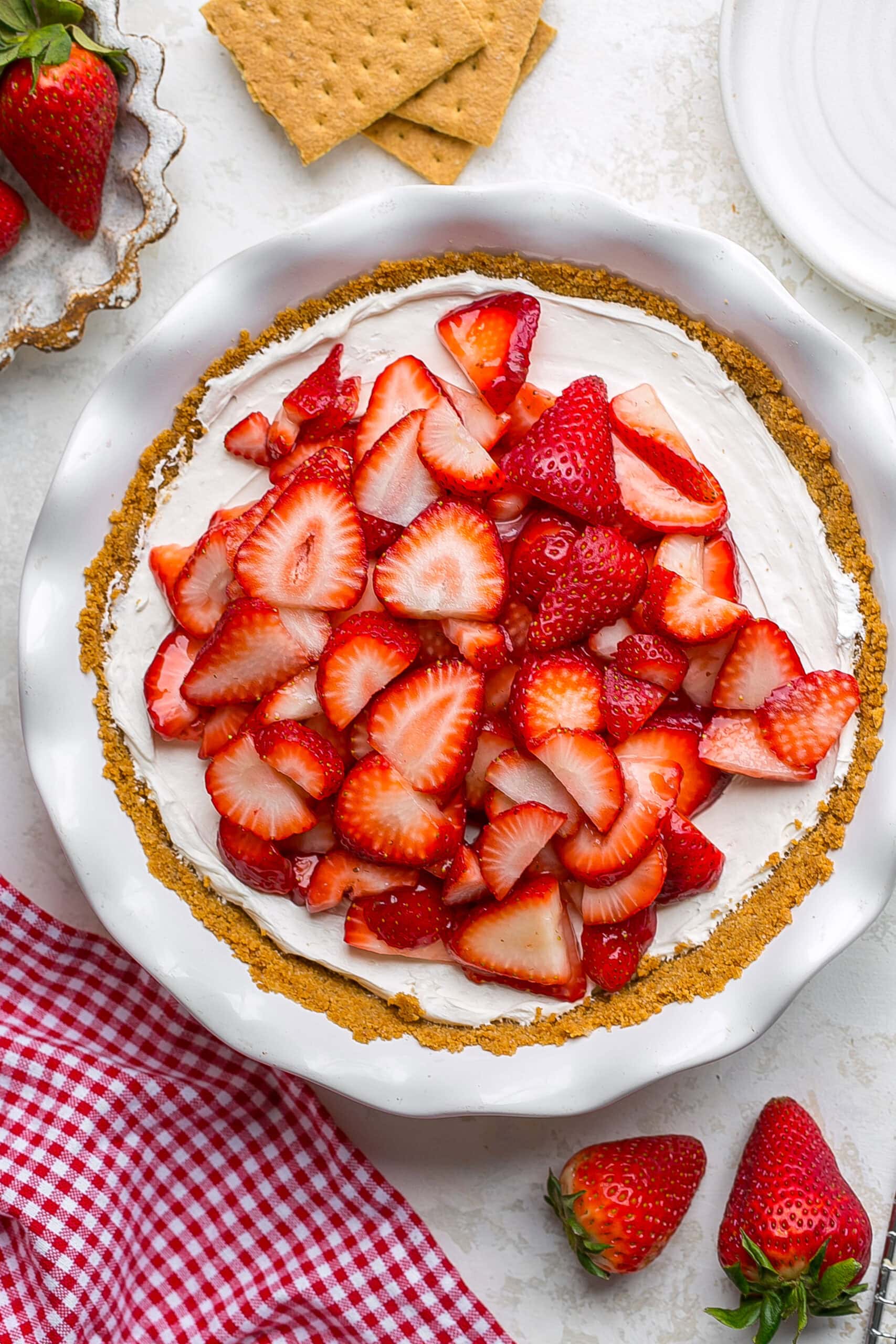 No Bake Strawberry Cream Cheese Pie.