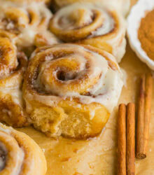 Mini Cinnamon Rolls Mini Cinnamon Rolls
